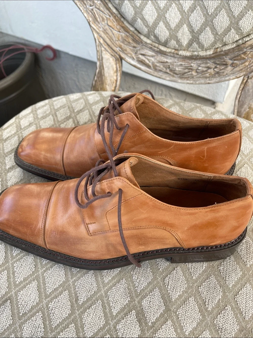 Tan Leather Lace-Up Derby Shoes
